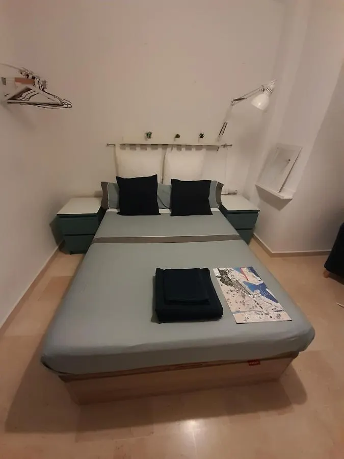 Galvez Rooms 0*, Malaga