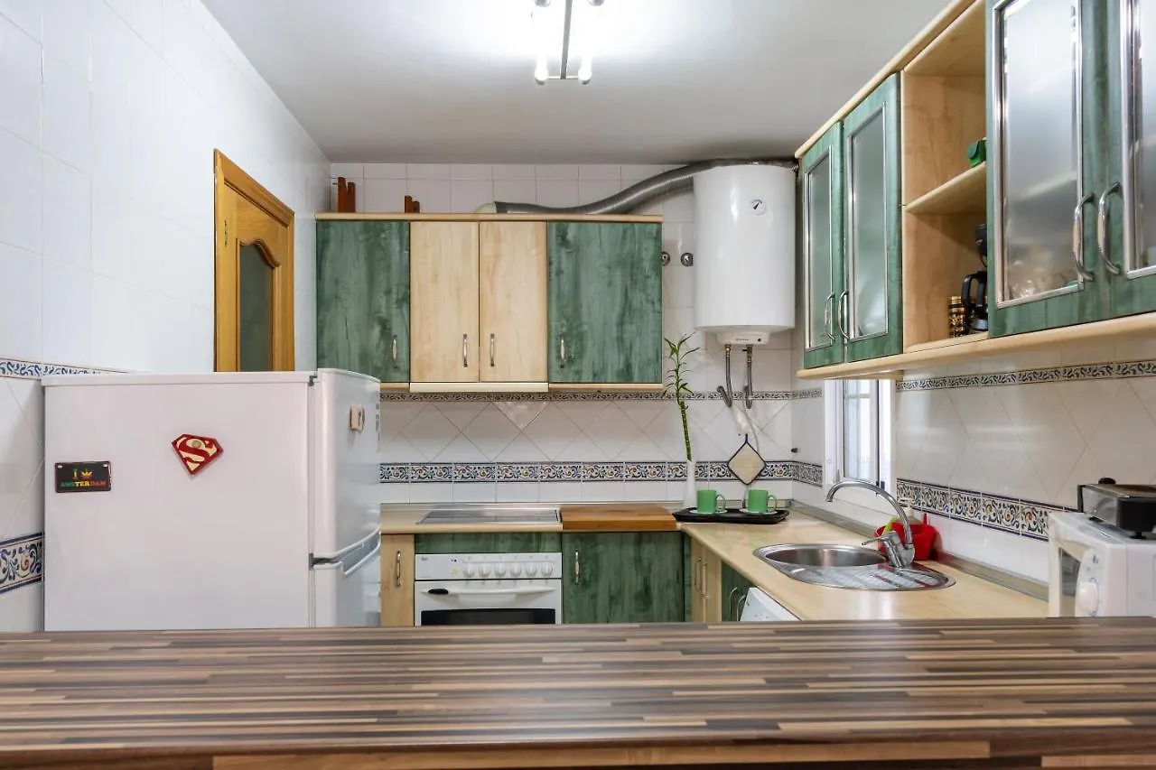 Galvez Rooms Homestay Malaga