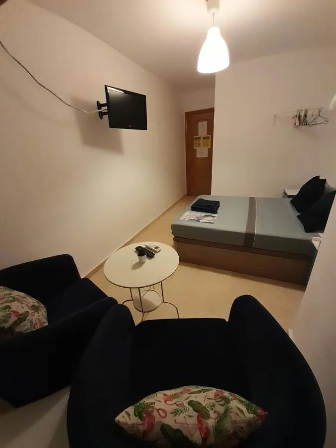 Homestay Galvez Rooms
